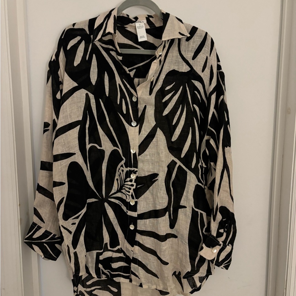 Vitamin A Black and White Graphic Button Down Shirt - Picture 2 of 3